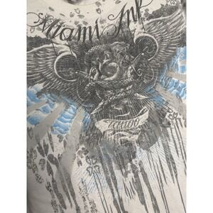 Miami Ink Graphic T Shirt Mens XL White Tattoo Wings Biker Y2K